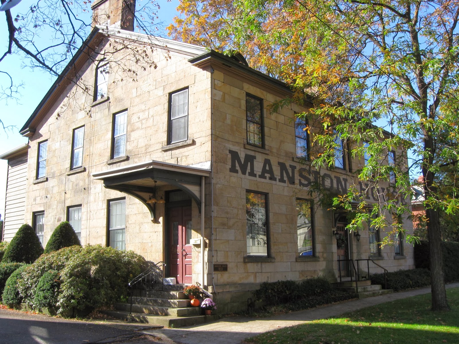 Retiring Guy's Digest Mansion House in Warren Pennsylvania