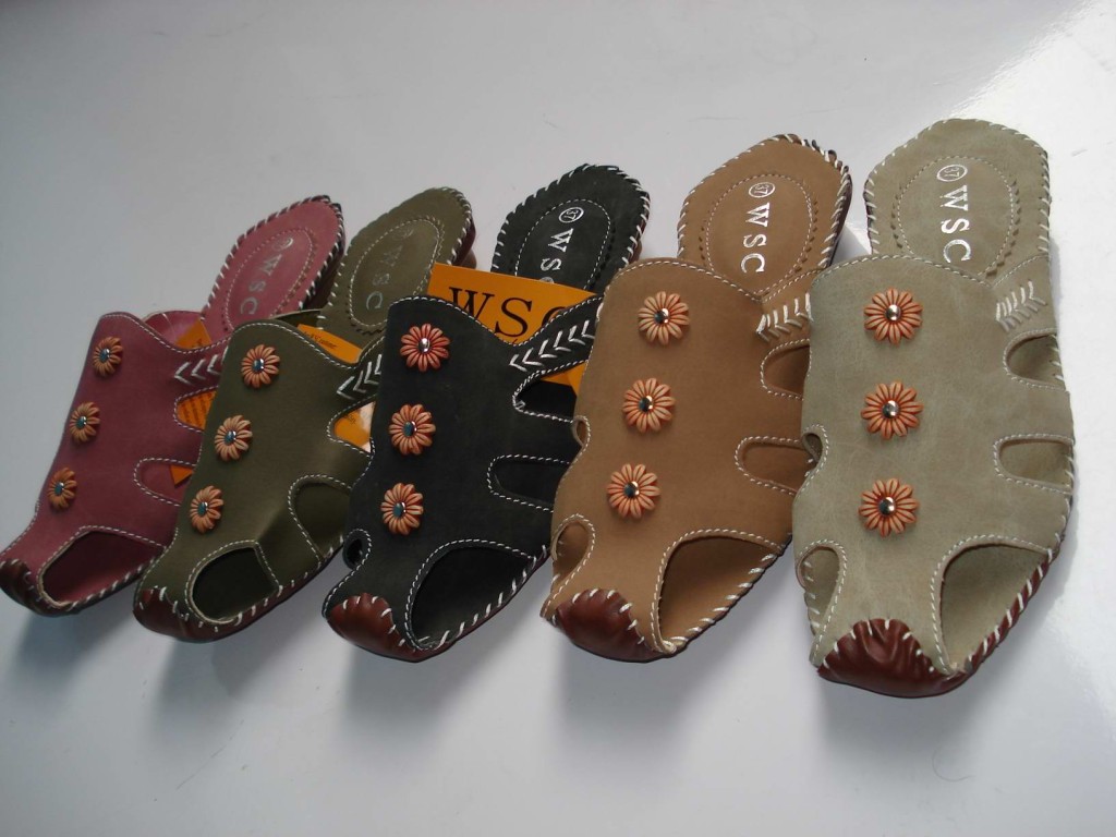 Pakistani New Shoes Designs 2013 For Women By Waheed Shoes Company