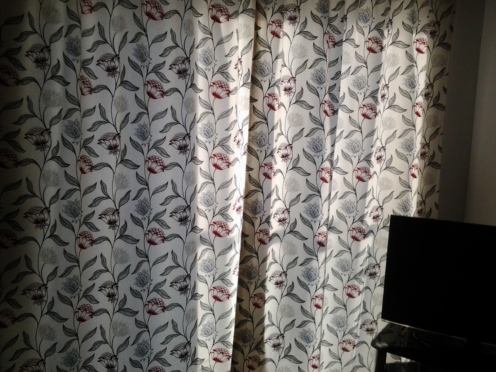How I Made Cushions Curtains And A Roller Blind Jaycotts Co Uk