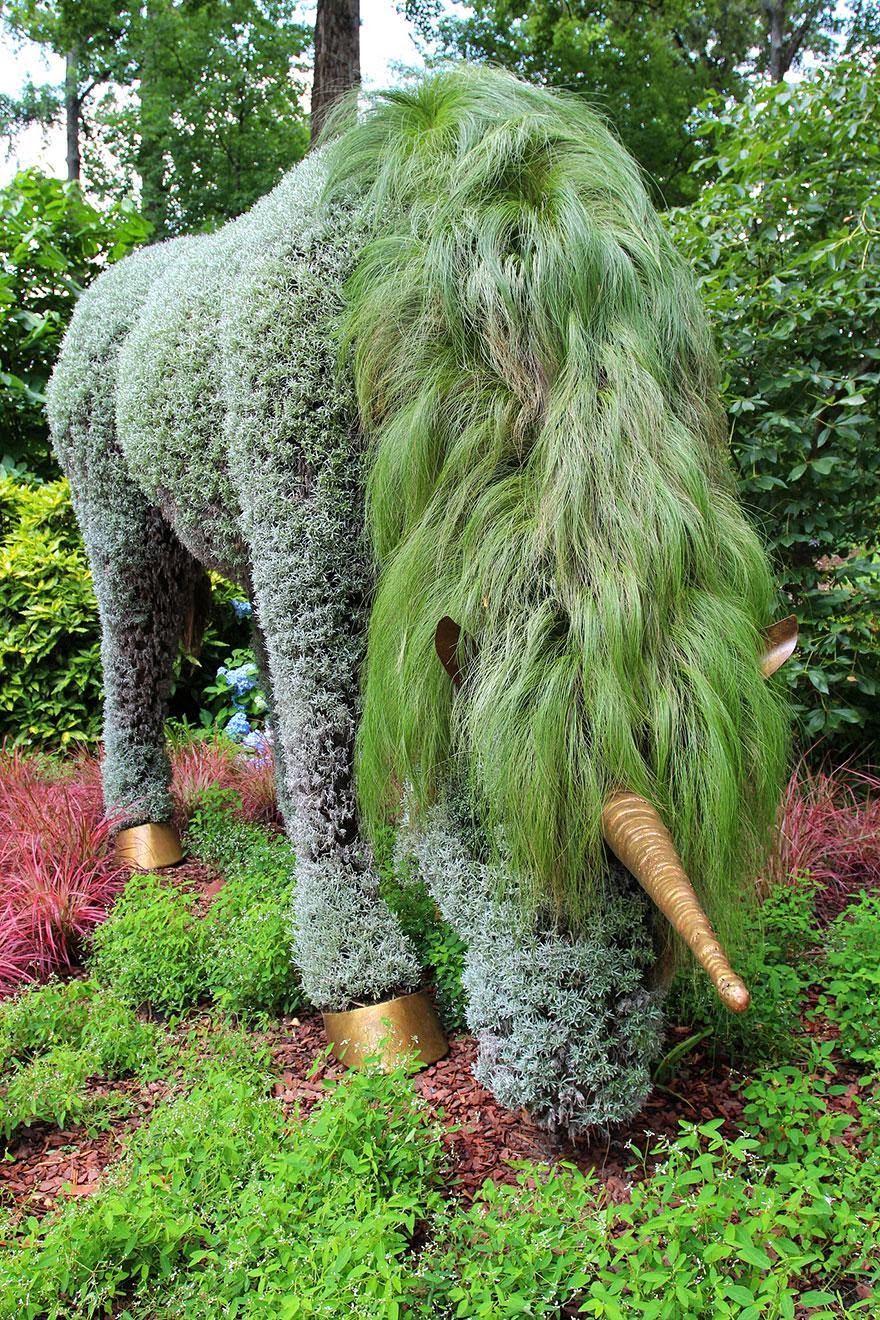 Amazing Plant Art Sculptures Mosaiculture exhibition at the Atlanta
