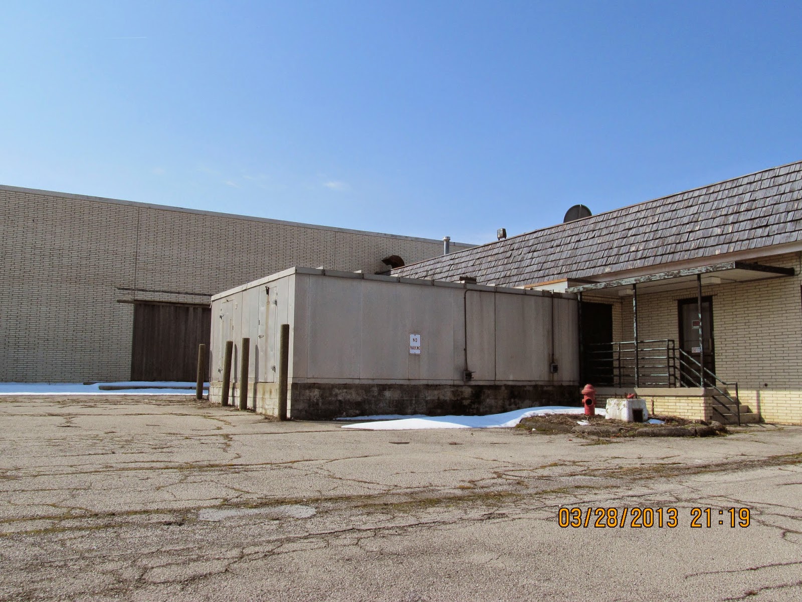 Trip to the Mall American Mall (Lima, OH)