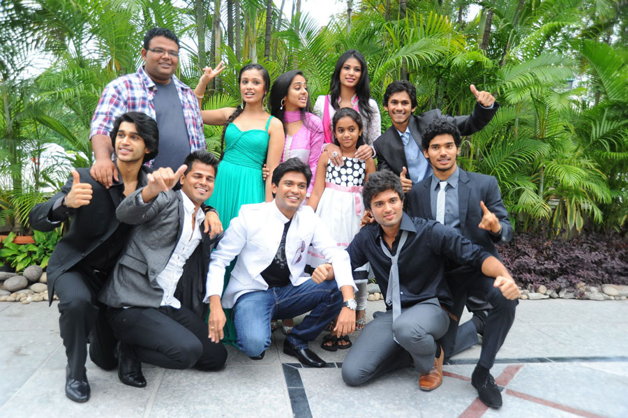 Life Is Beautiful Movie Leading Cast Photo Shoot