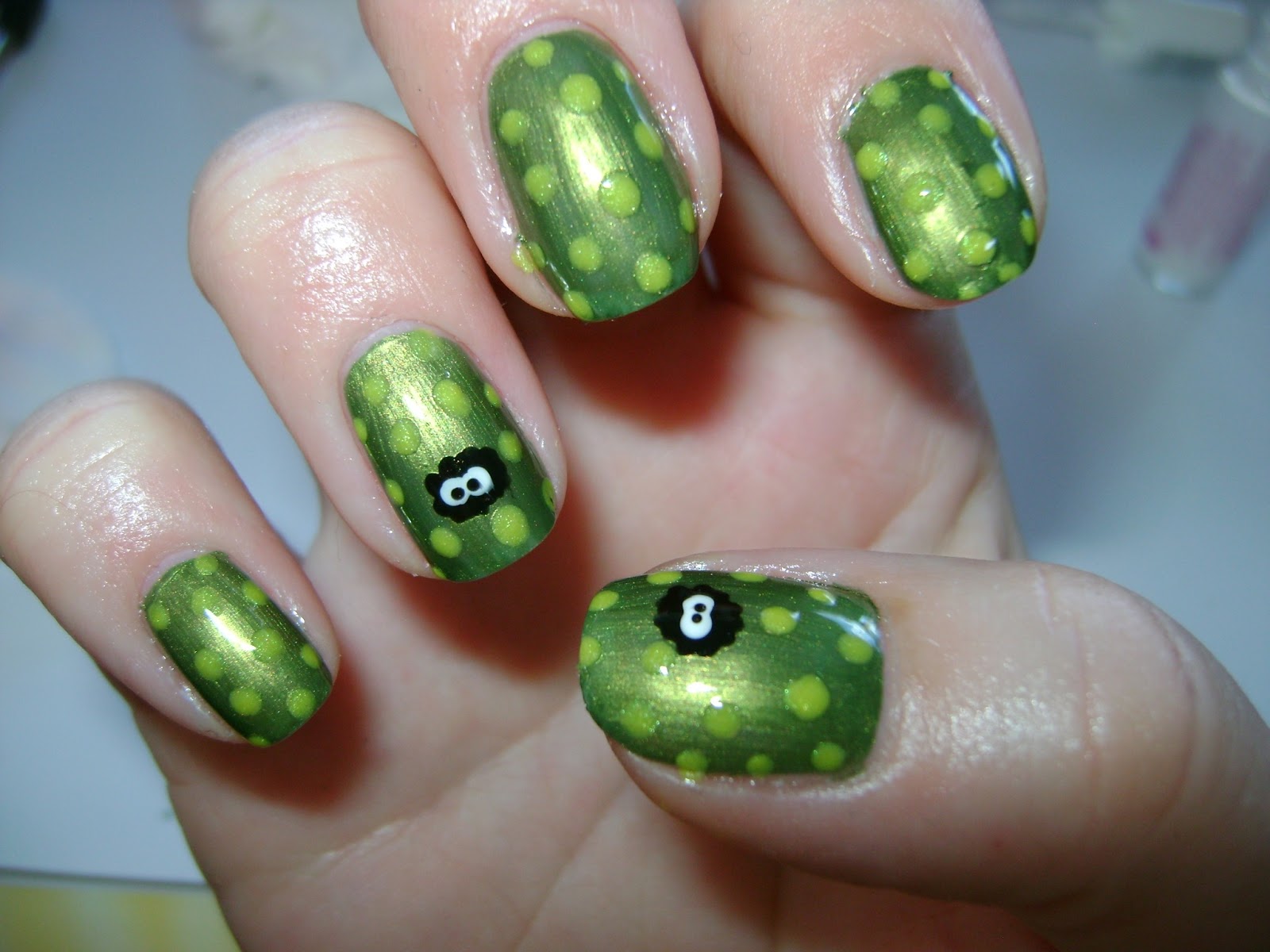 Cut the Rope inspired nail design Adjusting Beauty