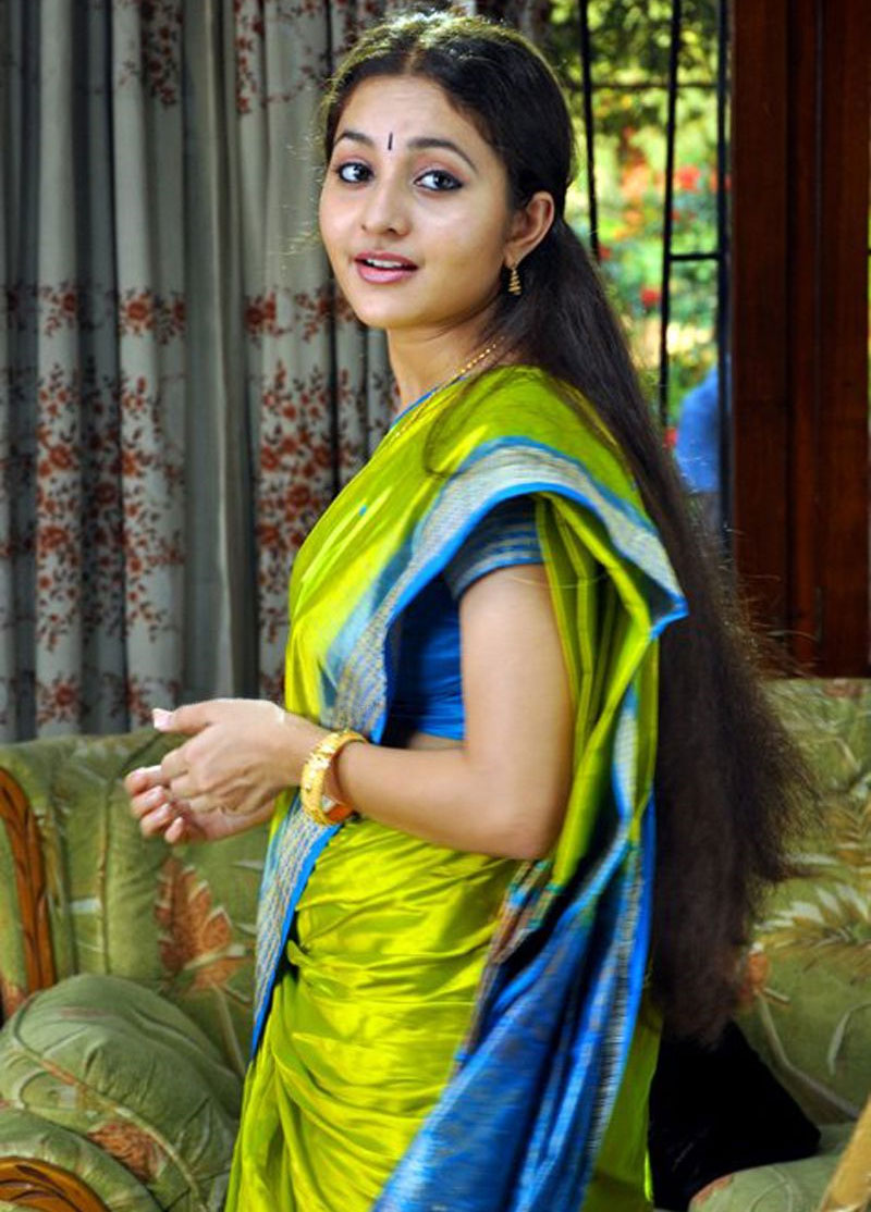MALAYALAM FEMALE ACTRESS DIVYA PILLAI HOT SEXY PHOTOS MALAYALAM FEMALE ACTRESS DIVYA PILLAI HOT SEXY PHOTOS