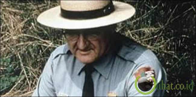 Pria ini selamat setelah tujuh kali disambar petir Pria ini selamat setelah tujuh kali disambar petir