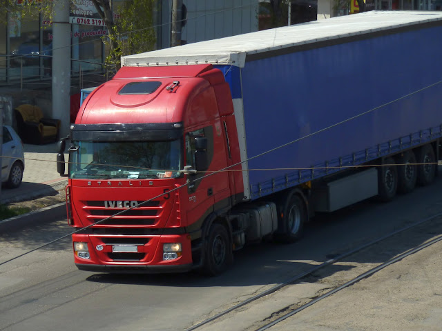 Iveco Stralis 500 Red Truck + Curtain Side Trailer