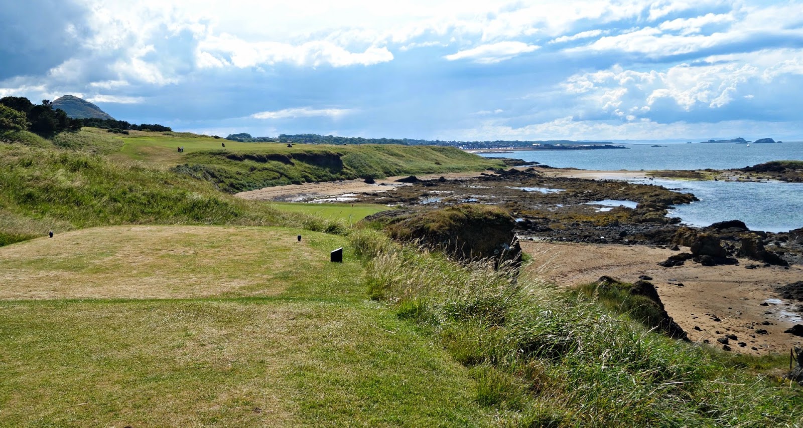Playing on the Scottish Coast Glen Golf Club The Healthy Passport