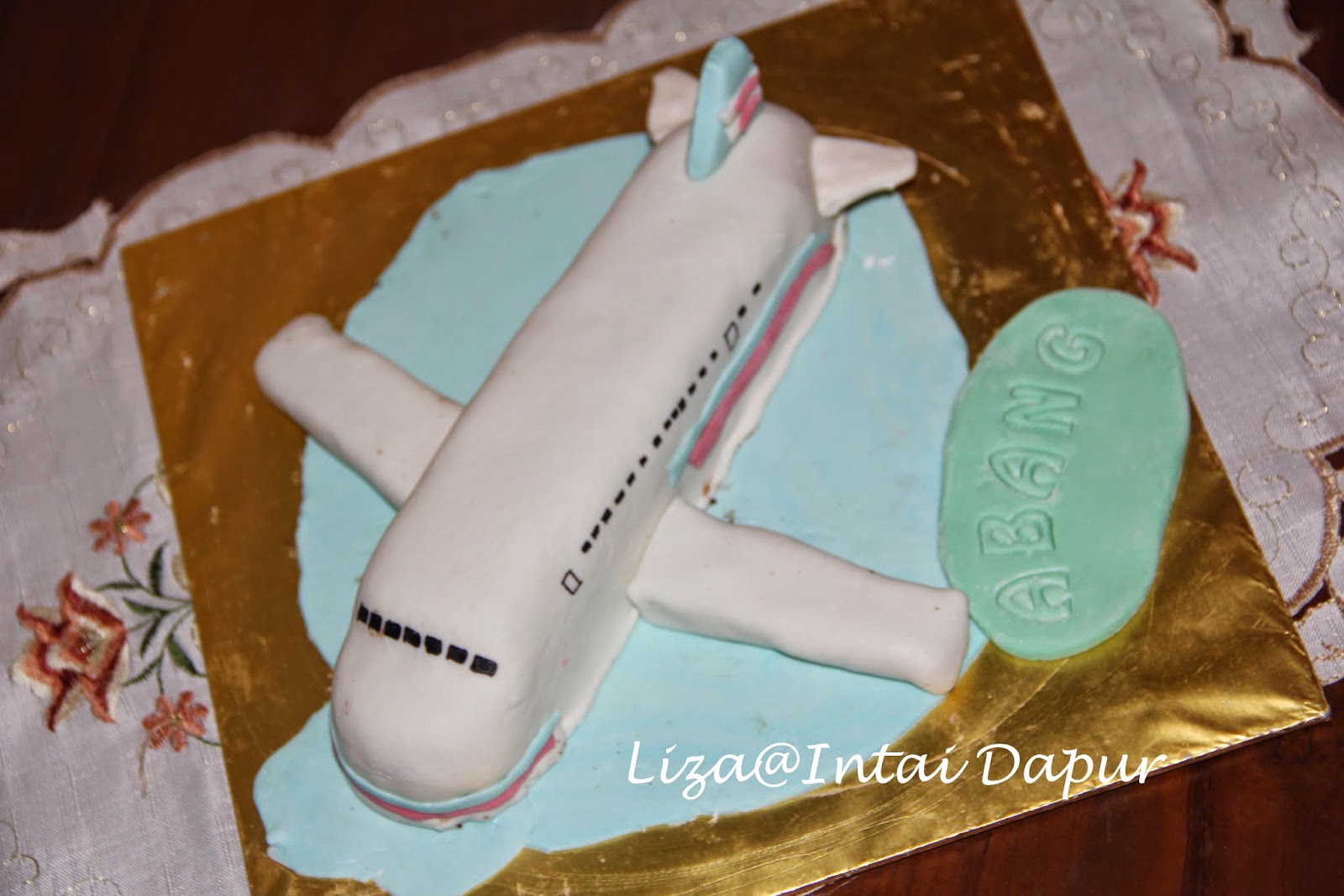 INTAI DAPUR Kek Kapal Terbang / Plane Cake..