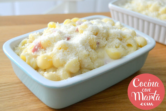 macarrones con queso y bacon, receta casera de pasta, Cocina con Marta. Fácil, rápido, sencillo. Comida para niños.