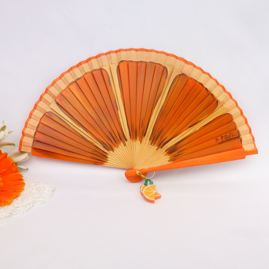 Mundo Avenio Abanicos de diseño para el verano/Summer time designer