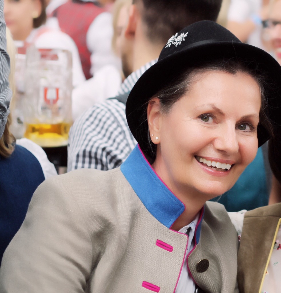 Die Frau Mit Dem Roten Hut Rar