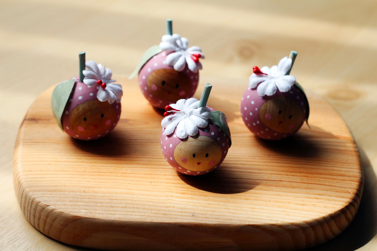 emuse Wooden strawberries