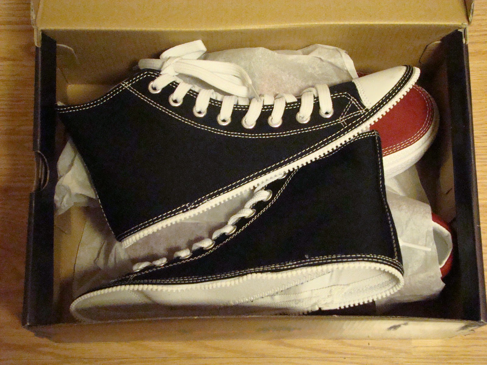 Hope's Cafe SGSG 1Zipz Shoes Review and Giveaway!!