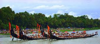 boat race festival of kerala is a must watch event during your holiday tour in kerala