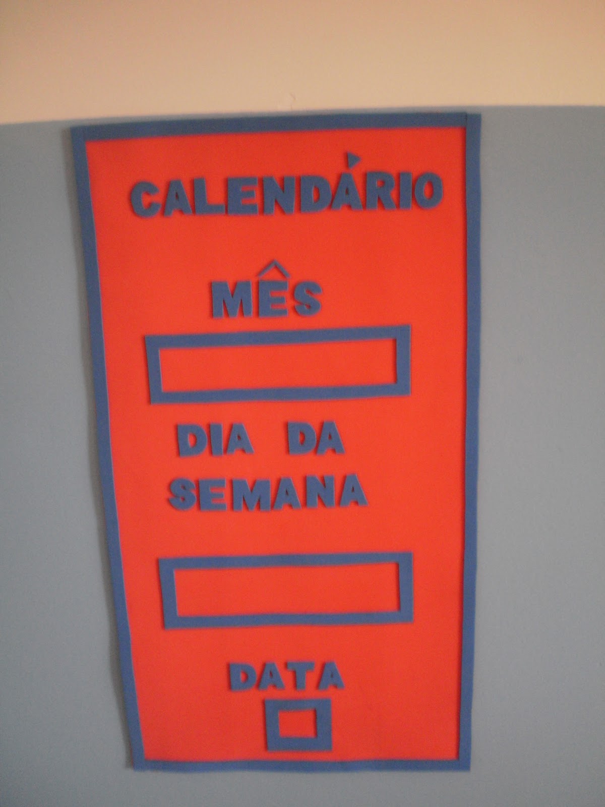 decoracao sala de leitura na escola:painel de recados chamadinha para nomes dos alunos decoracao sala de leitura na escola:painel de recados chamadinha para nomes dos alunos