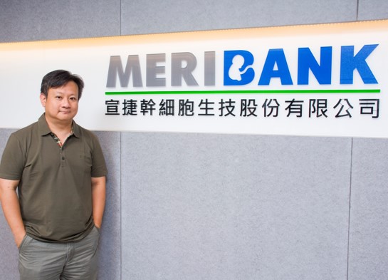 林璨今天召開記者會,他表示名片是「宣捷生物科技公司」交給他的,且宣告知他與馬偕醫院有合作,他是無端捲入風波,如果事後還有人刻意誣衊他,不排除循法律途徑。 林璨今天召開記者會,他表示名片是「宣捷生物科技公司」交給他的,且宣告知他與馬偕醫院有合作,他是無端捲入風波,如果事後還有人刻意誣衊他,不排除循法律途徑。