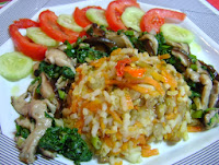 Arroz Colorido com Mix de Shitake e Couve Chinesa Arroz Colorido com Mix de Shitake e Couve Chinesa (vegana)