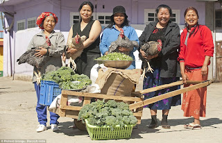 The+senior+ladies+of+the+Chana+family+sh