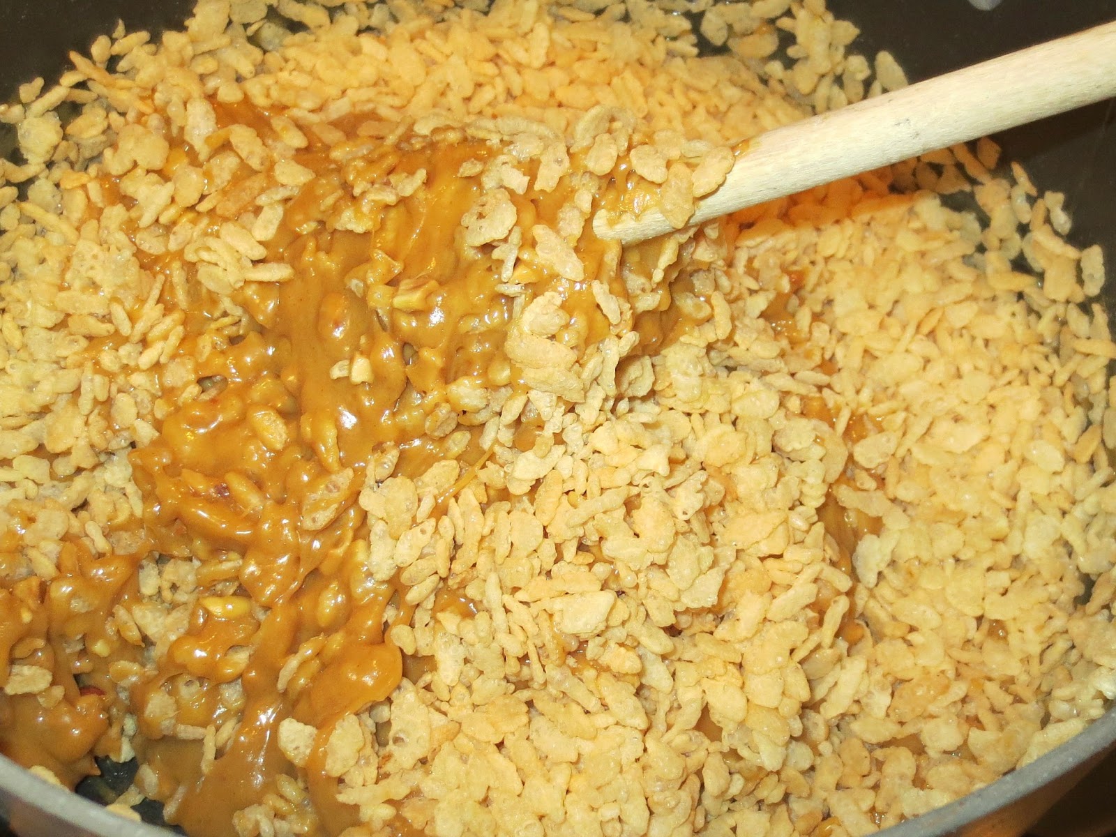 Kaitlin in the Kitchen Trisha Yearwood's "Miss Mickey's" Peanut Butter