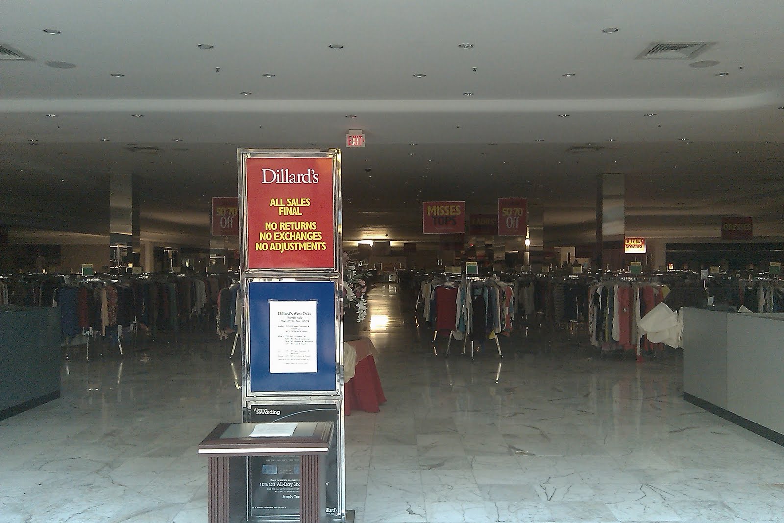 The Louisiana and Texas Retail Blogspot West Oaks Mall Jul 2011 Update