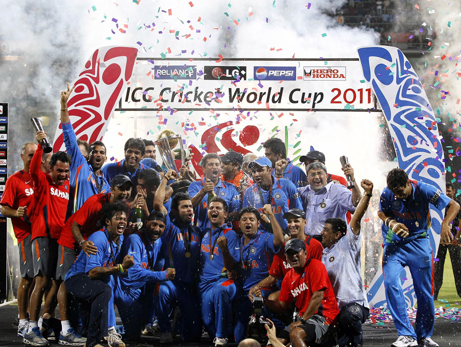 ICC World Cup 2011 : विश्‍व विजेता भारत की कहानी, तस्वीरों की जुबानी