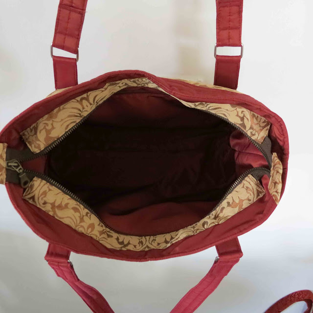 Mia's Creations Wavy Top Bag