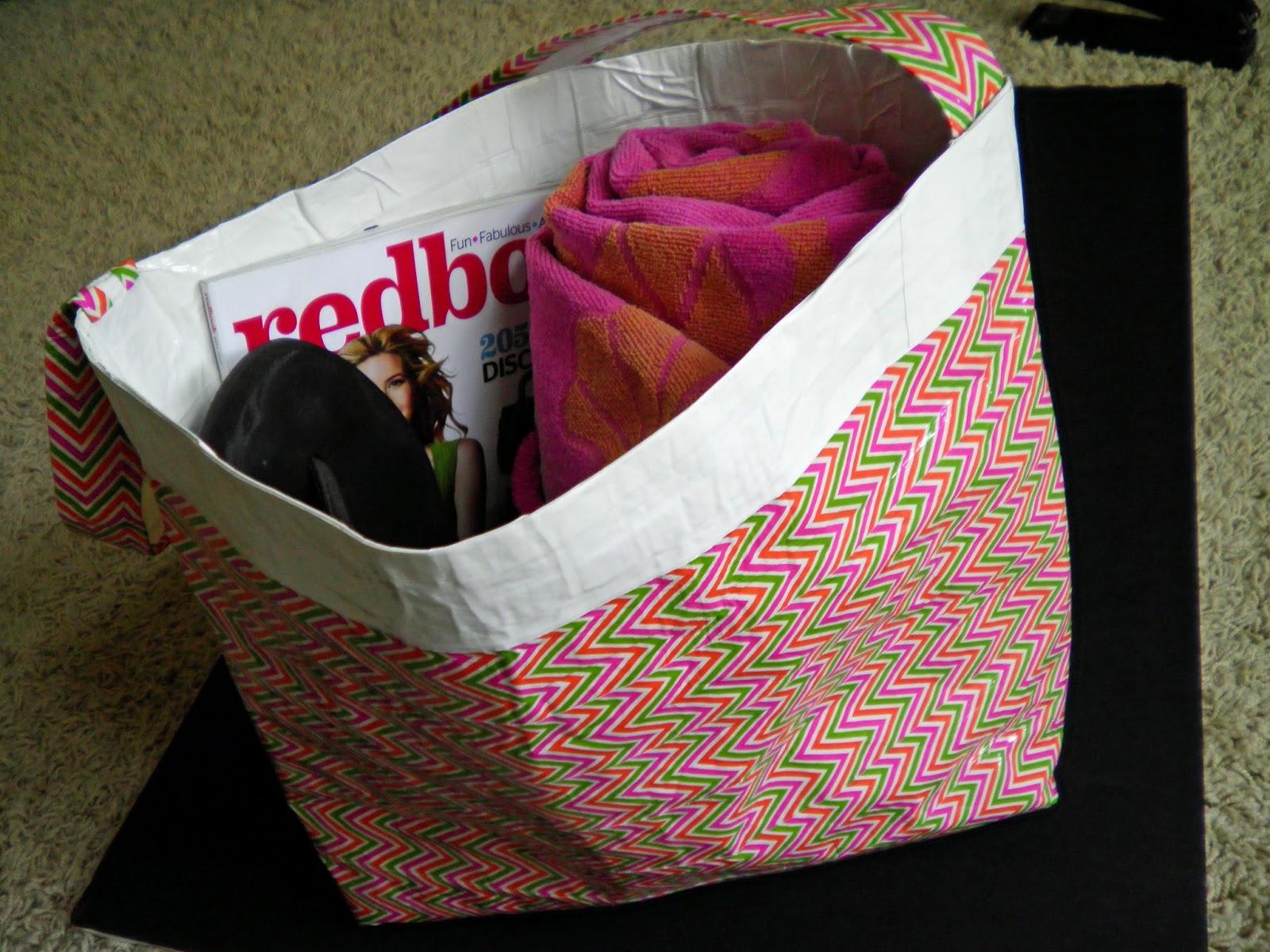Rosie Posie Fashions DIY Beach Bag Tote...out of Duct Tape!