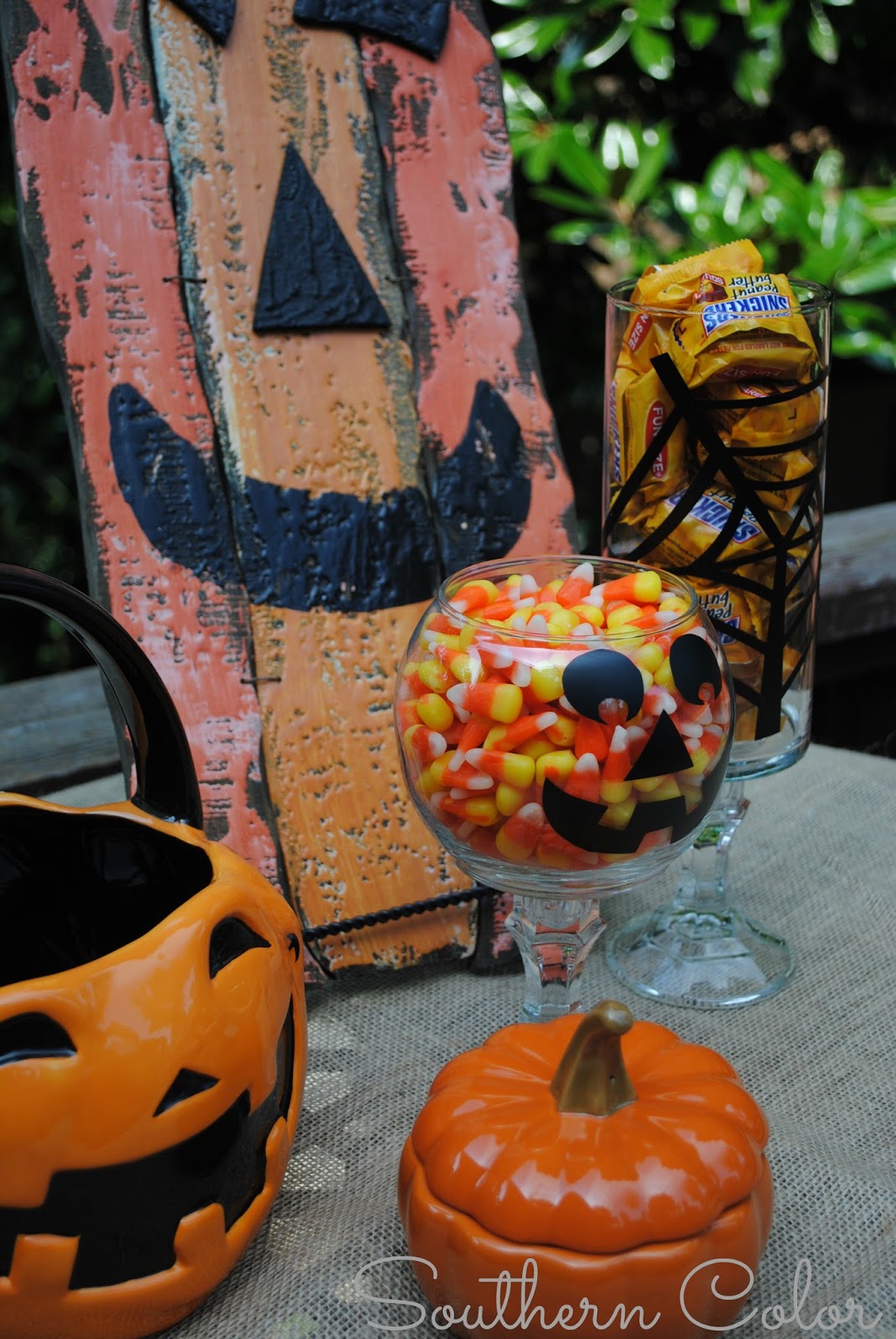 Southern Color Simple DIY Halloween Candy Jar