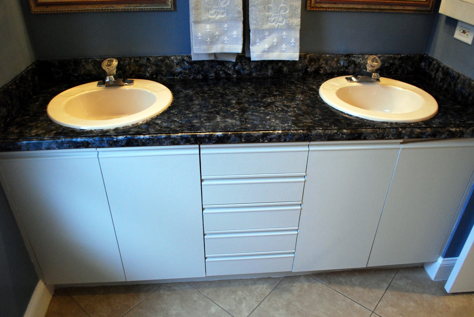 Karas Korner: Tutorial : How to Paint Bathroom Countertops to Look ...