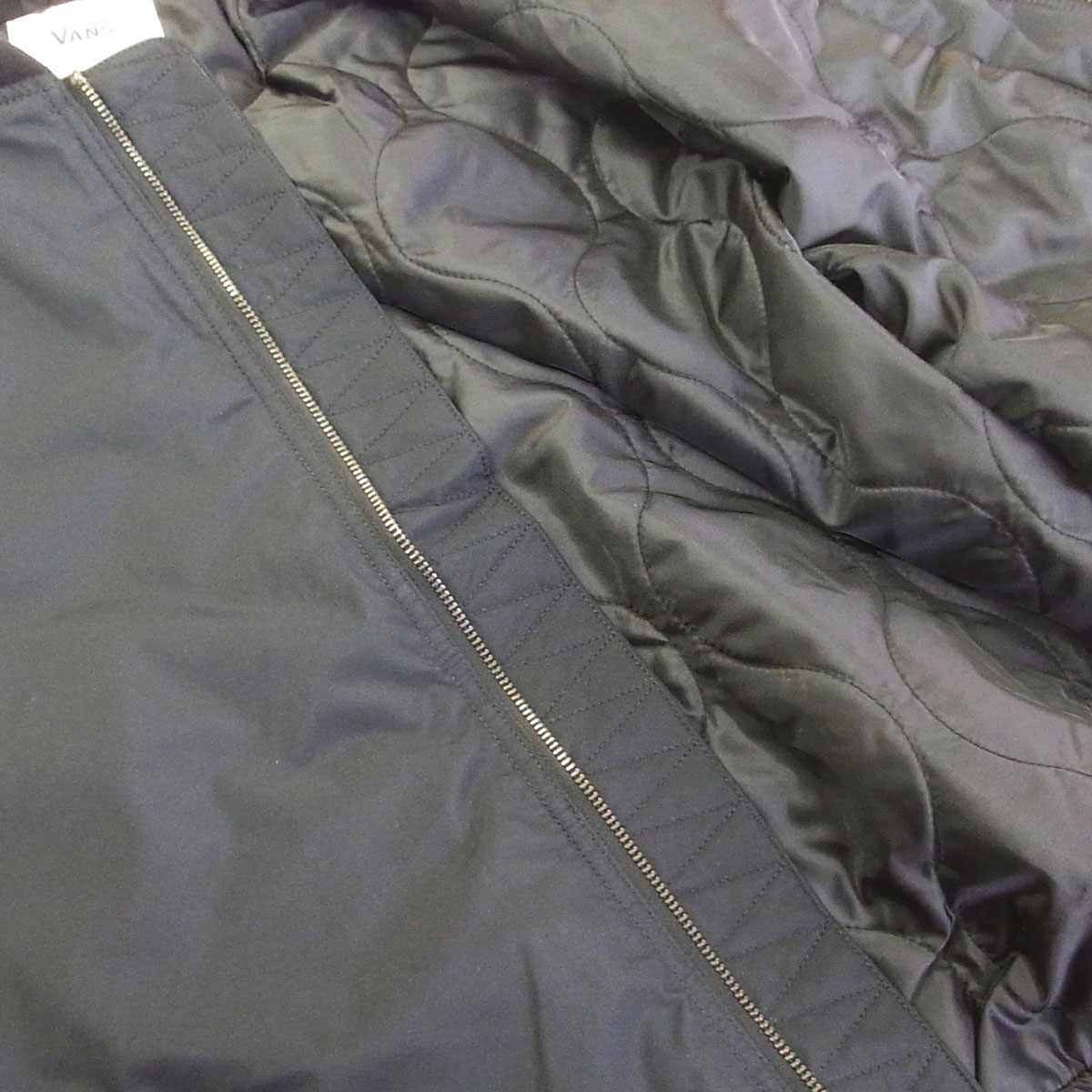vans barlowe bomber jacket