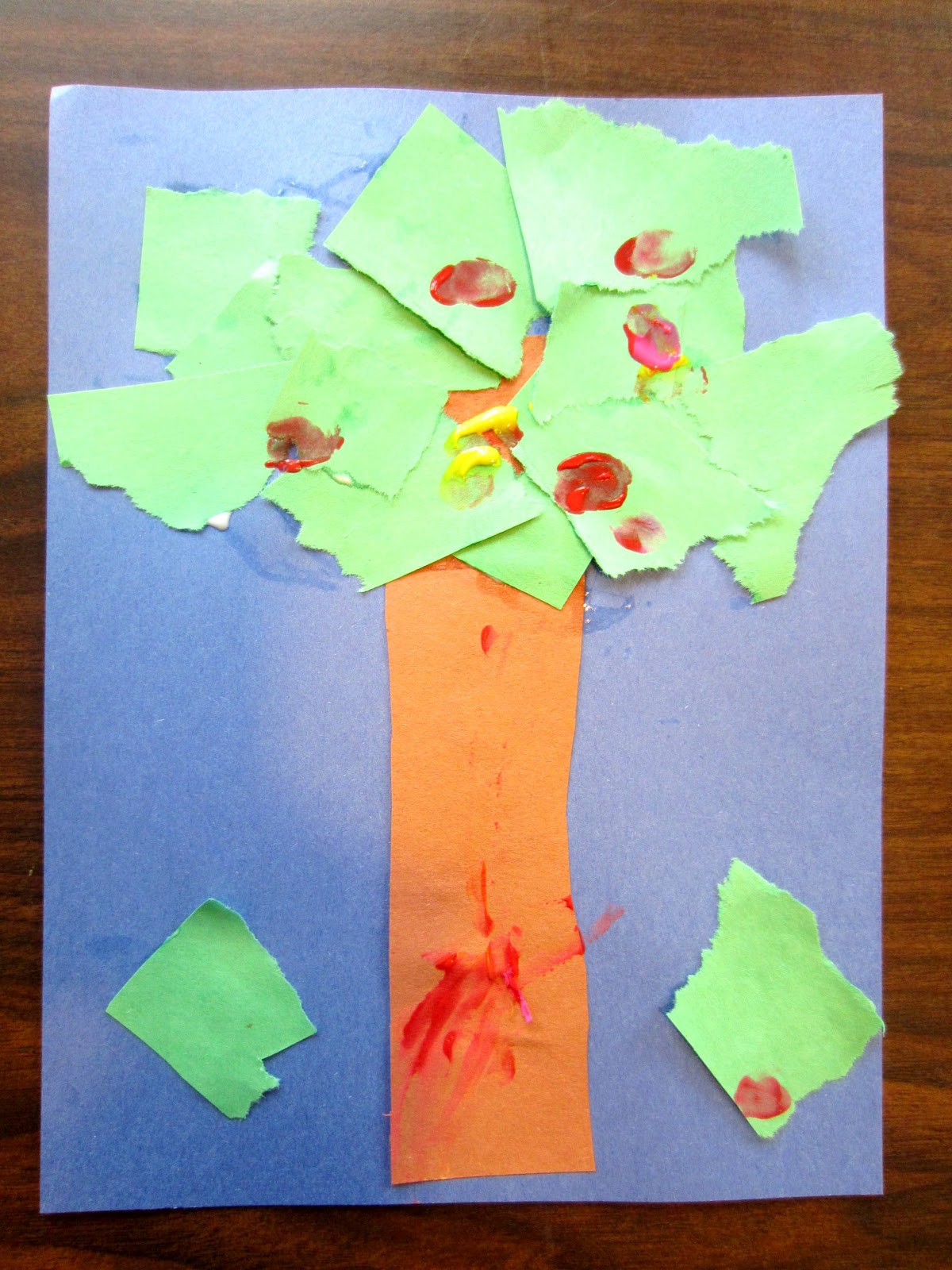 Build An Apple Tree (Preschool & Toddler Craft)