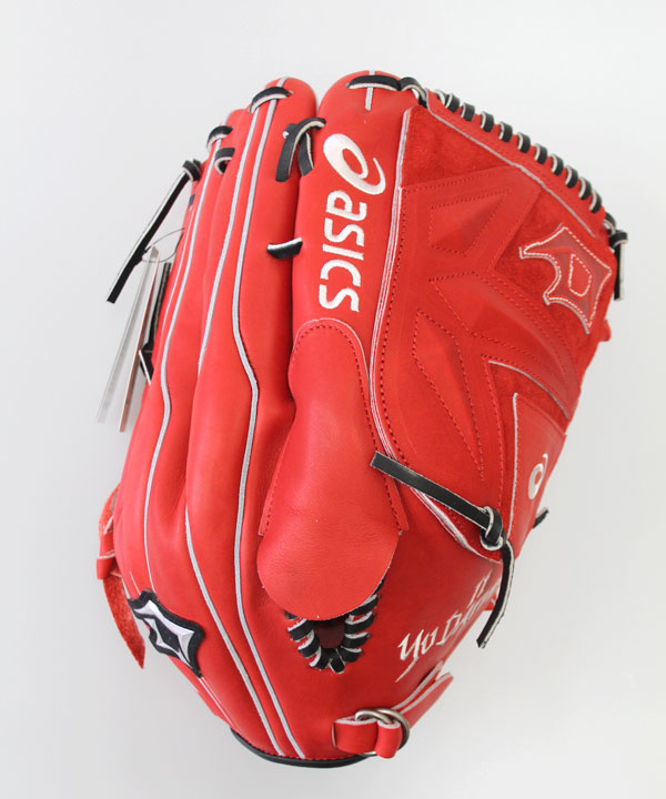 asics baseball glove