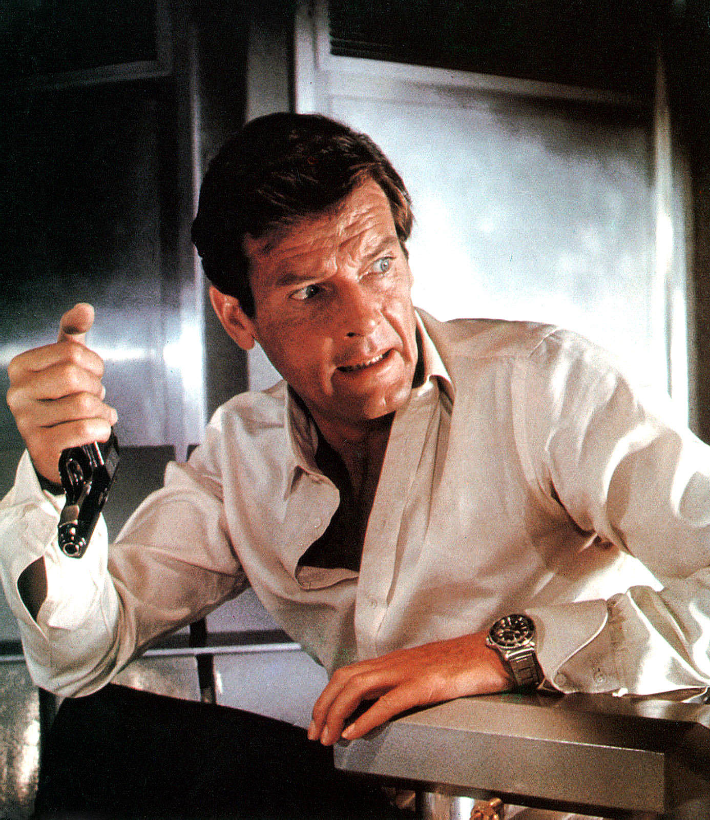 Resultado de imagen de roger moore james bond