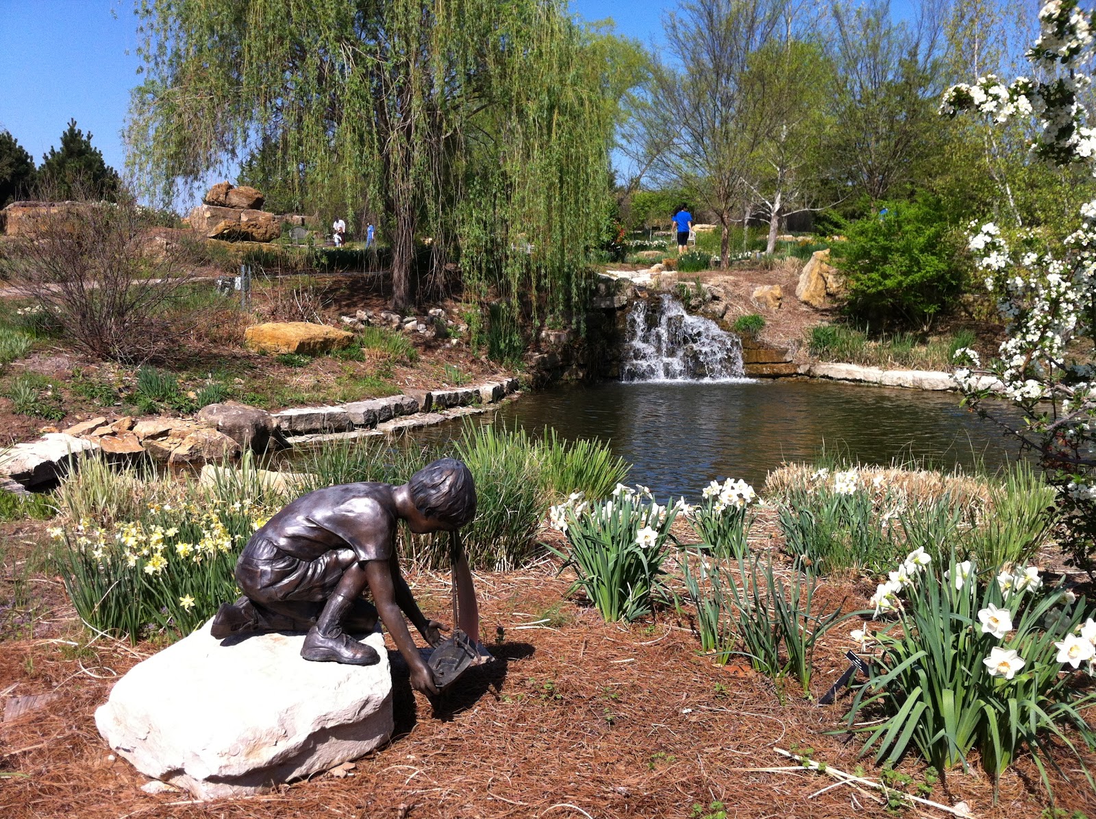 The Brighter Writer: The Overland Park Arboretum and Botanical Gardens