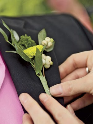 Groom’s boutonniere