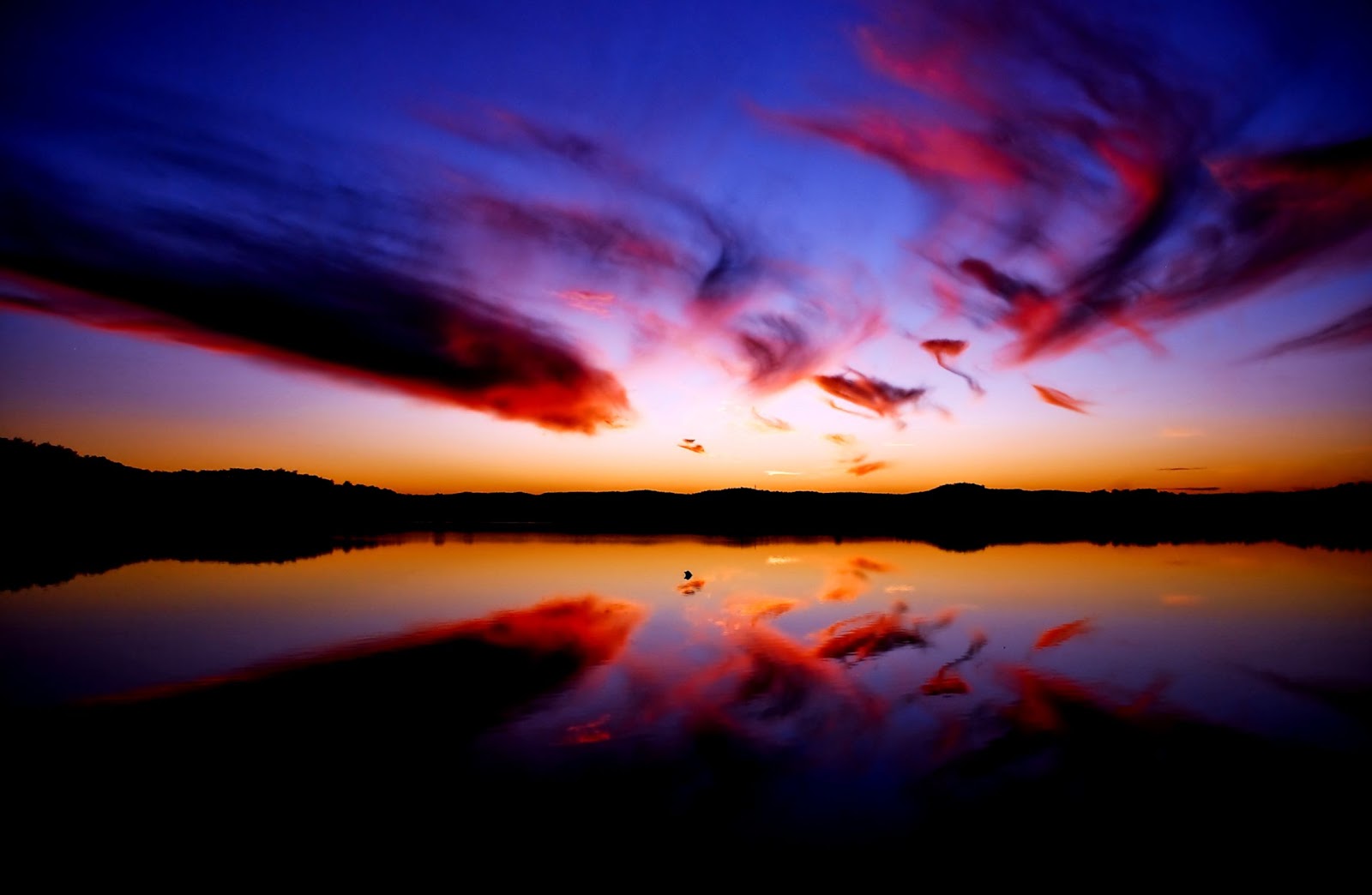 Beautiful Sky Reflection Beautiful Sky Reflection