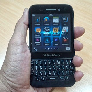 Harga BlackBerry Q5