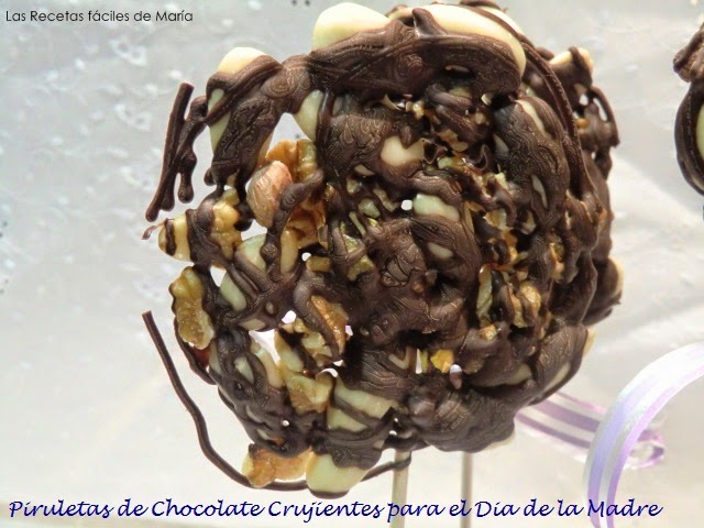 Piruletas De Chocolate Crujientes Para El Día De La Madre
