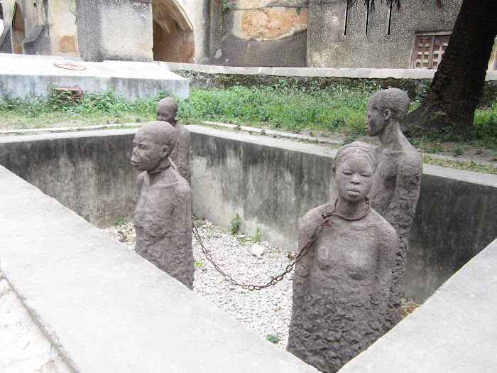 Memorial to slaves