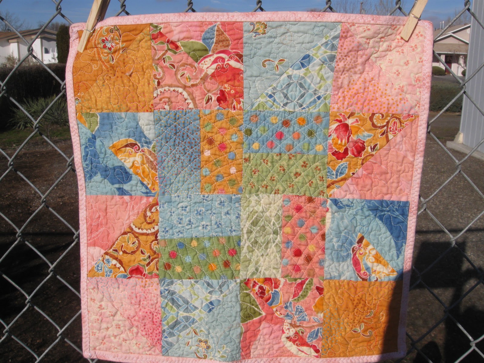 Loves to Quilt Quilt Police