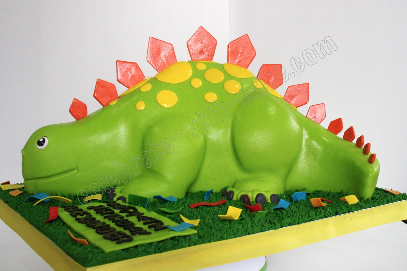 Celebrate with Cake! Cute Stegosaurus Cake