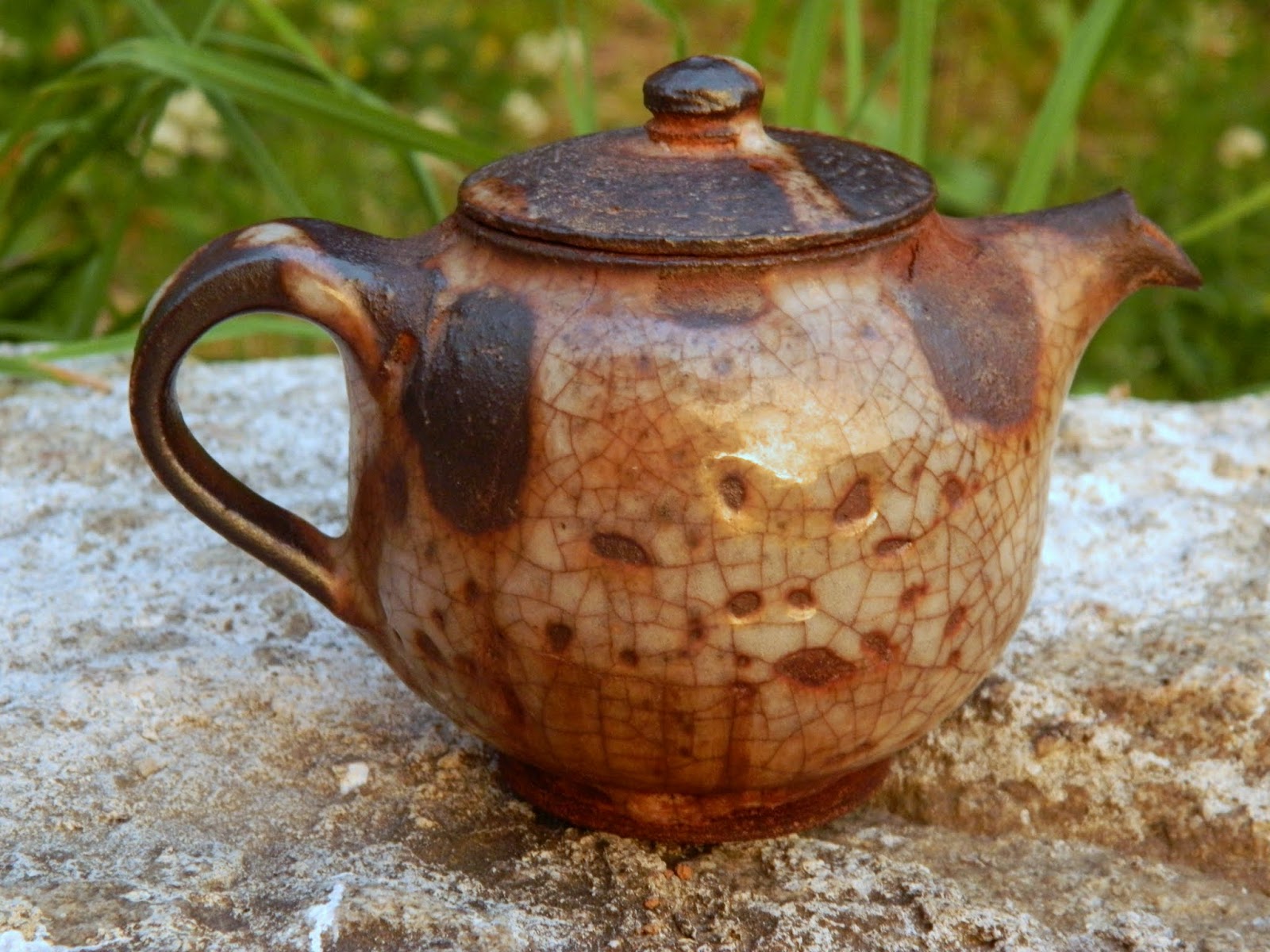 Pots and Tea Cracked pots