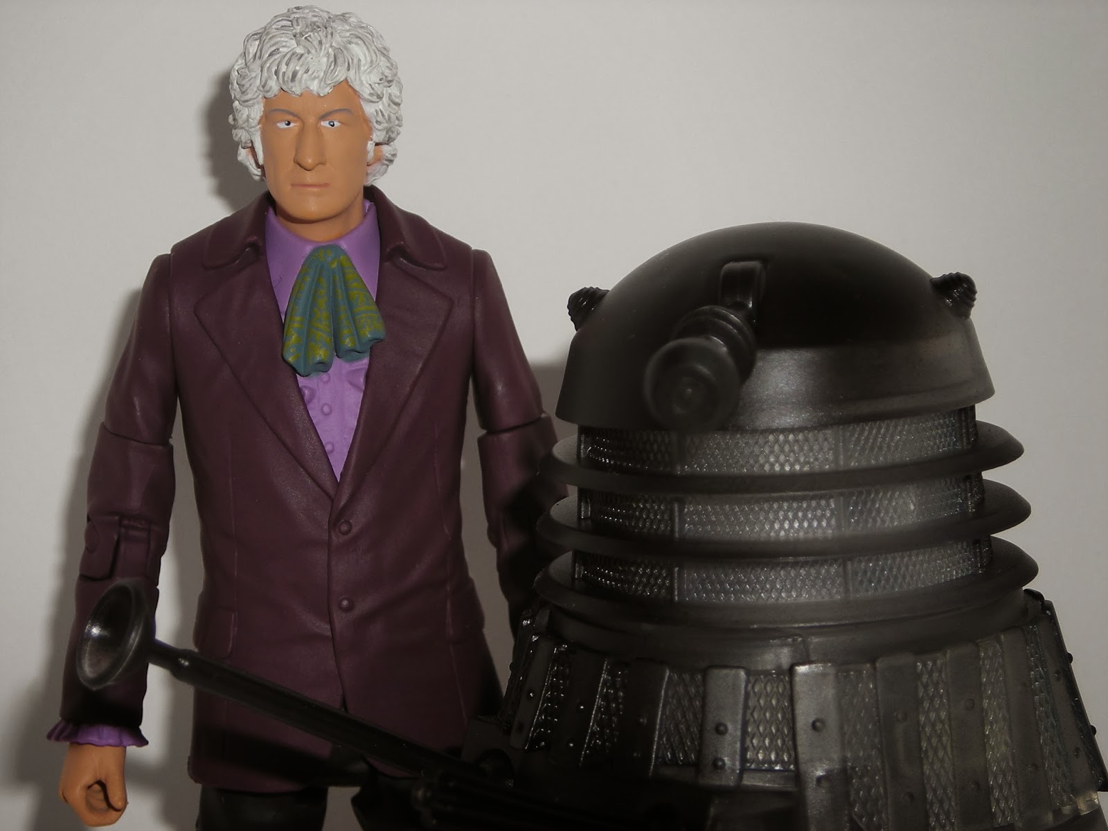 The third Doctor and Anti-Reflecting Light Wave Dalek