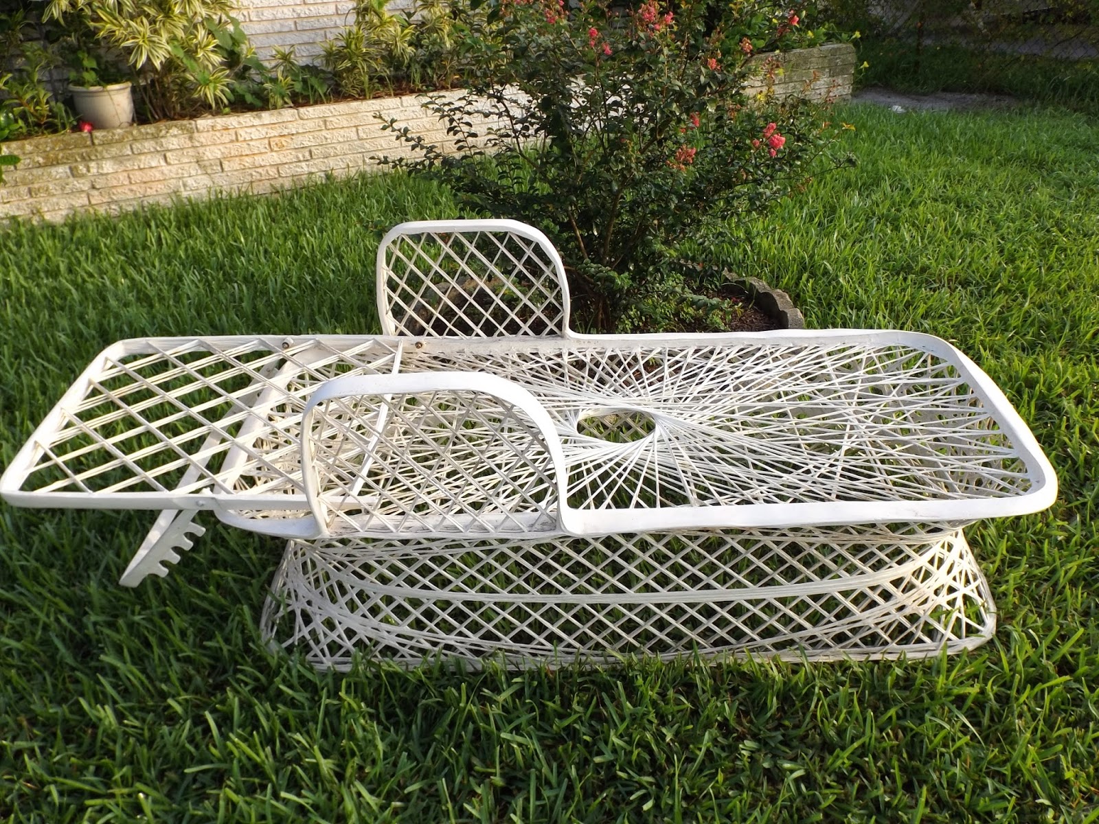 Still Stunning Vintage Resale Vintage Russell Woodard Style Chaise