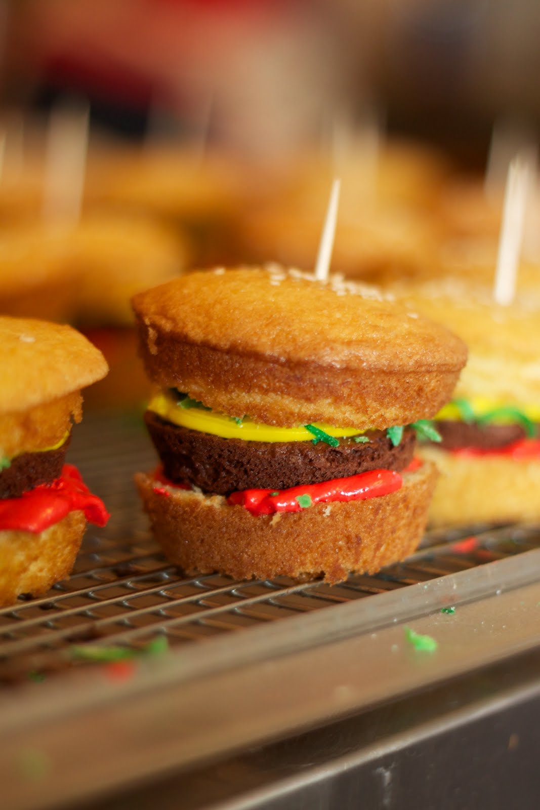SHORTBREAD Hamburgers for Dessert?