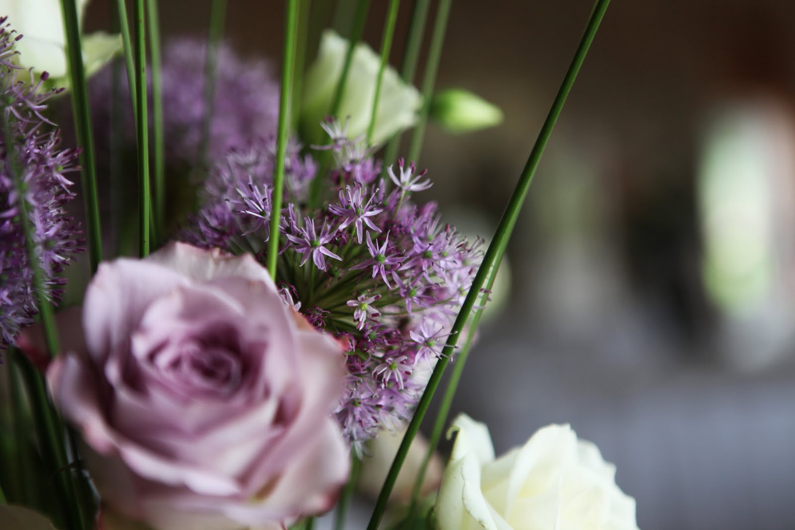 Wedding Flowers Blog Laura's Contemporary Wedding Flowers, Farbridge