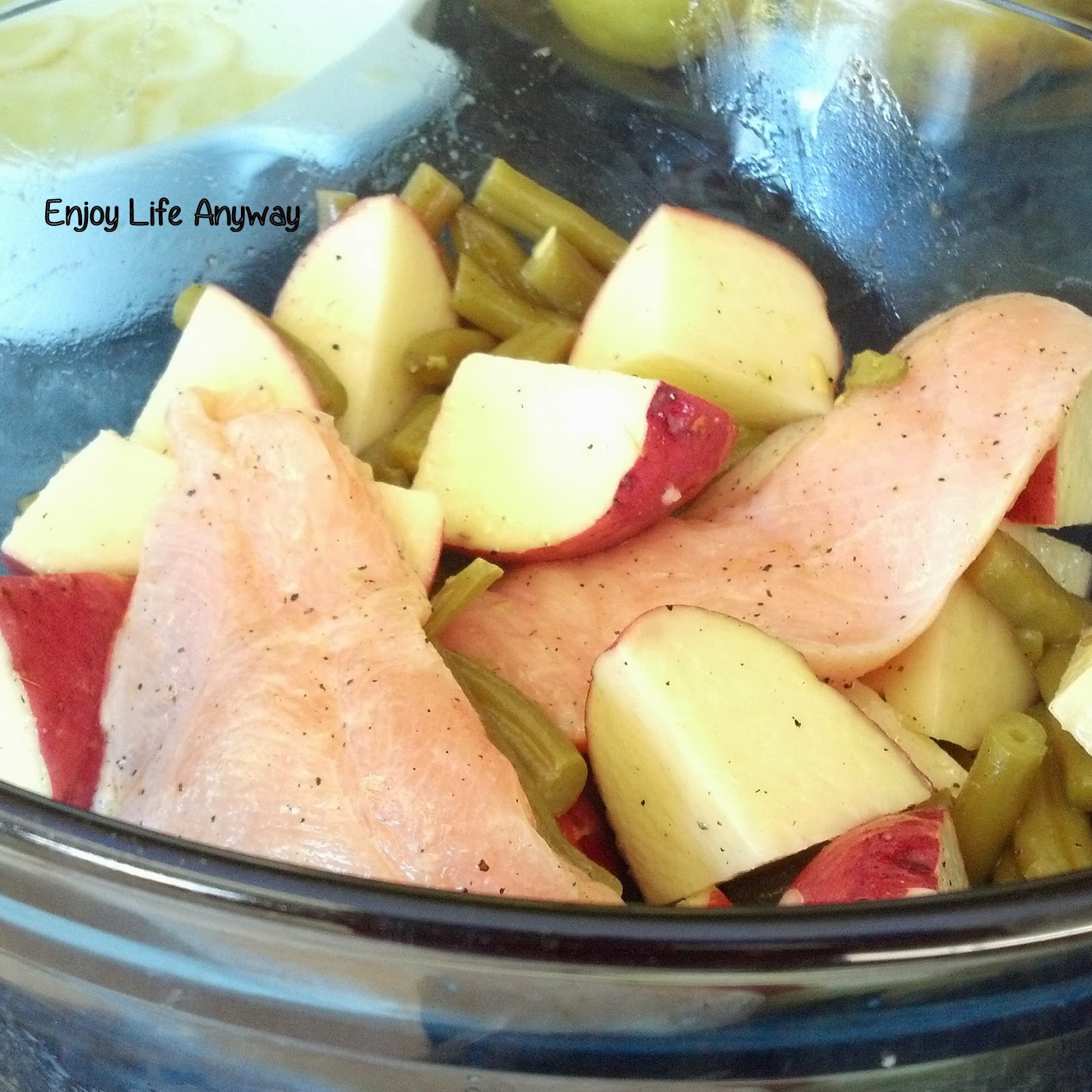 Enjoy Life Anyway Pan Roasted Garlic Chicken with Red Potatoes & Green Beans