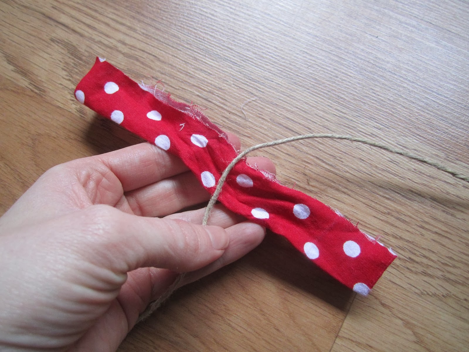 Atwood Avenue How To Make Fabric Garland {diy}