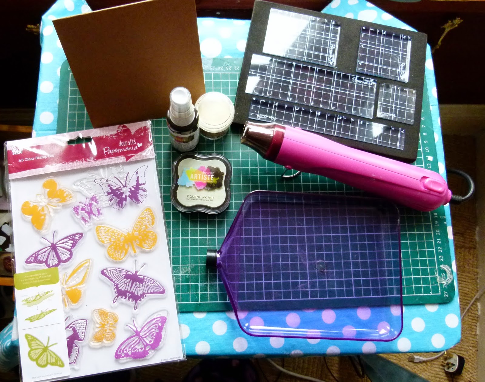 A Beginner's guide to heat embossing Life in a Snapshot