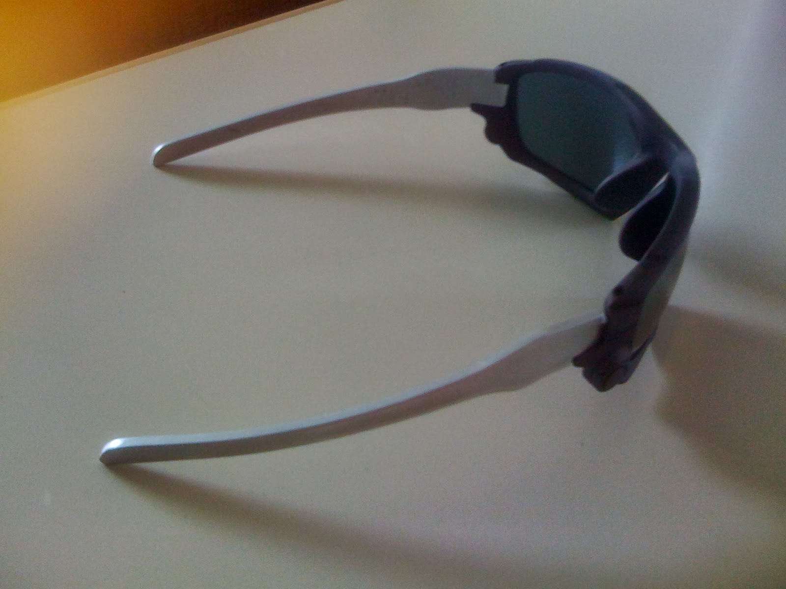 Service On Site Oakley Sunglasses Arm Repair